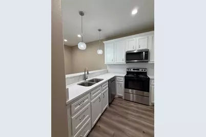 408 Mary Avenue, Huntsville, TX 77320 - Photo 4