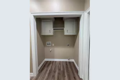 408 Mary Avenue, Huntsville, TX 77320 - Photo 6