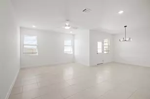 447 E Rose Marie Ln, Montgomery, TX 77356 - Photo 6