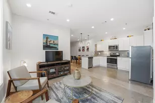 315 Tremont St, Galveston, TX 77550 - Photo 16