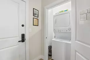 315 Tremont St, Galveston, TX 77550 - Photo 24