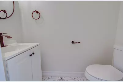 704 Gregg Street, Houston, TX 77020 - Photo 14
