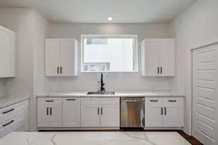 704 Gregg St, Houston, TX 77020 - Photo 10