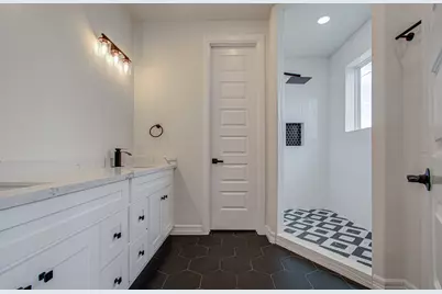 704 Gregg Street, Houston, TX 77020 - Photo 24