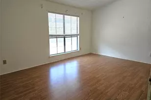 17738 Kings Park Ln, Houston, TX 77058 - Photo 12