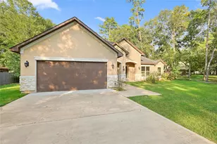 642 Parthenon Pl, New Caney, TX 77357 - Photo 2