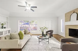 5339 Apple Blossom Ln, Friendswood, TX 77546 - Photo 2