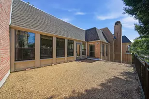 5426 John Dreaper Dr, Houston, TX 77056 - Photo 32