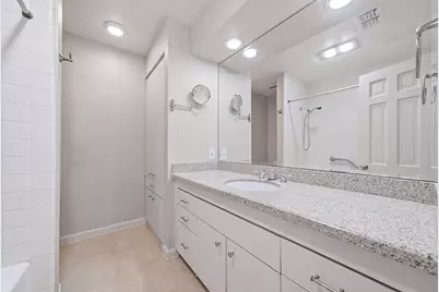 5426 John Dreaper Drive, Houston, TX 77056 - Photo 28