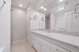 5426 John Dreaper Dr, Houston, TX 77056 - Photo 28