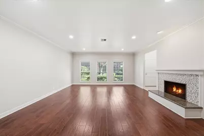 5426 John Dreaper Drive, Houston, TX 77056 - Photo 10