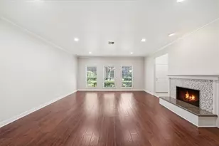 5426 John Dreaper Dr, Houston, TX 77056 - Photo 10