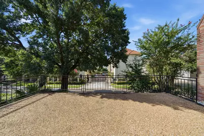 5426 John Dreaper Drive, Houston, TX 77056 - Photo 30