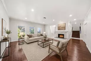 5426 John Dreaper Dr, Houston, TX 77056 - Photo 2