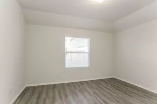 8718 Livings St, Houston, TX 77028 - Photo 10
