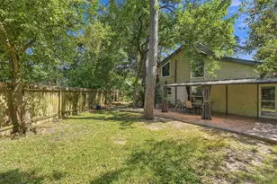 13418 Holston Hills Dr, Houston, TX 77069 - Photo 24