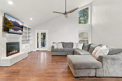 13418 Holston Hills Drive, Houston, TX 77069 - Photo 4