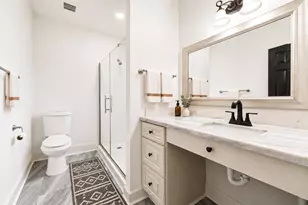 6816 Sherman St, Houston, TX 77011 - Photo 4
