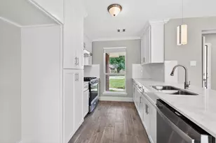 7315 Sawmill Trail, Houston, TX 77040 - Photo 10