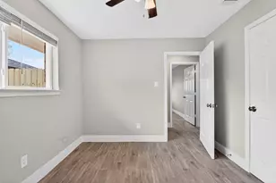 7315 Sawmill Trail, Houston, TX 77040 - Photo 16