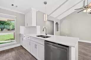 7315 Sawmill Trail, Houston, TX 77040 - Photo 12