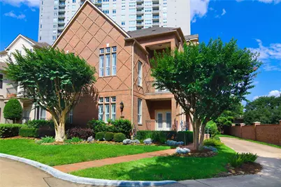 302 S Gate Stone, Houston, TX 77007 - Photo 1
