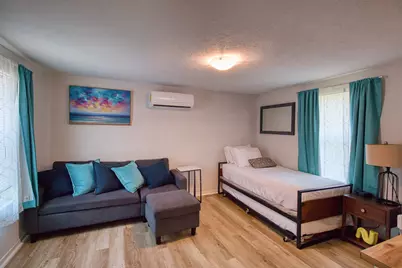 732 1st Avenue N, Texas City, TX 77590 - Photo 2