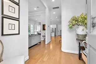 270 Green Blvd, Shenandoah, TX 77384 - Photo 12