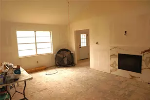 15902 Dunman Ln, Houston, TX 77044 - Photo 8