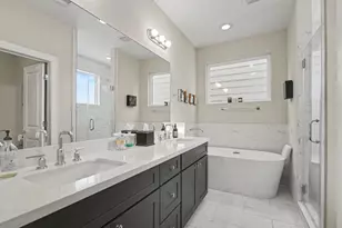 1608 Harrington St, Houston, TX 77009 - Photo 8