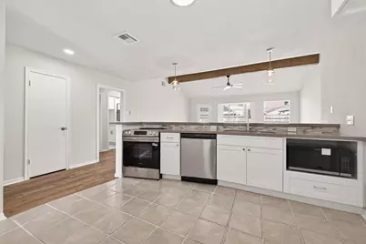 1802 Terrence Drive, Stafford, TX 77477 - Photo 20