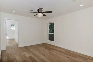 16 Crinkleroot Ct, The Woodlands, TX 77380 - Photo 24