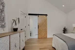 16 Crinkleroot Ct, The Woodlands, TX 77380 - Photo 18