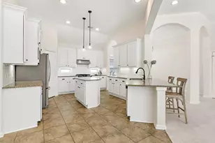 35 E Wolf Cabin Cir, Spring, TX 77389 - Photo 12