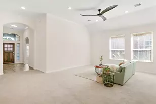 35 E Wolf Cabin Cir, Spring, TX 77389 - Photo 6