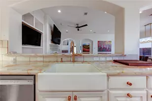7615 Pine Ridge Terrace Rd, Houston, TX 77081 - Photo 16