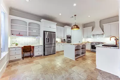 7615 Pine Ridge Terrace Road, Houston, TX 77081 - Photo 10