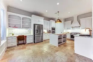 7615 Pine Ridge Terrace Rd, Houston, TX 77081 - Photo 10