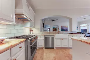7615 Pine Ridge Terrace Rd, Houston, TX 77081 - Photo 16
