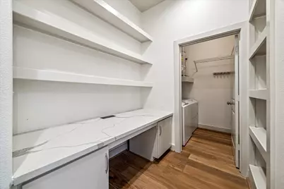 1901 Post Oak Boulevard #1206, Houston, TX 77056 - Photo 16