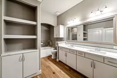 1901 Post Oak Boulevard #1206, Houston, TX 77056 - Photo 12