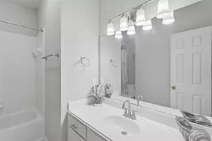 11207 Timbertree Ln, Houston, TX 77070 - Photo 14
