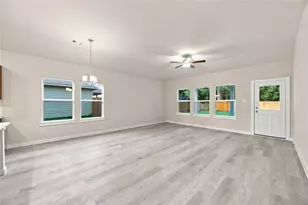 605 Burkett St, Dayton, TX 77535 - Photo 2