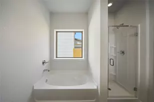 605 Burkett St, Dayton, TX 77535 - Photo 12