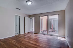 16023 Havenhurst Dr, Houston, TX 77059 - Photo 16
