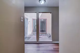 16023 Havenhurst Dr, Houston, TX 77059 - Photo 10