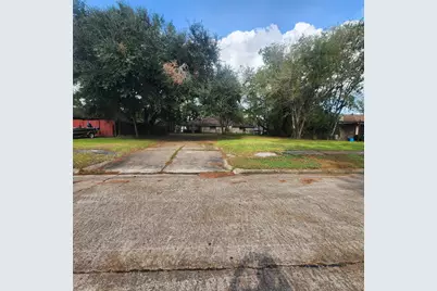 7709 Navasota Street, Houston, TX 77016 - Photo 2