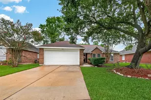 2743 N Larkspur Cir, Pearland, TX 77584 - Photo 6