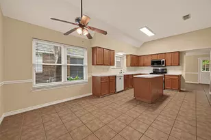 2743 N Larkspur Cir, Pearland, TX 77584 - Photo 12