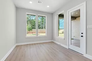 7066 N Lake Clopton Dr, Montgomery, TX 77316 - Photo 10